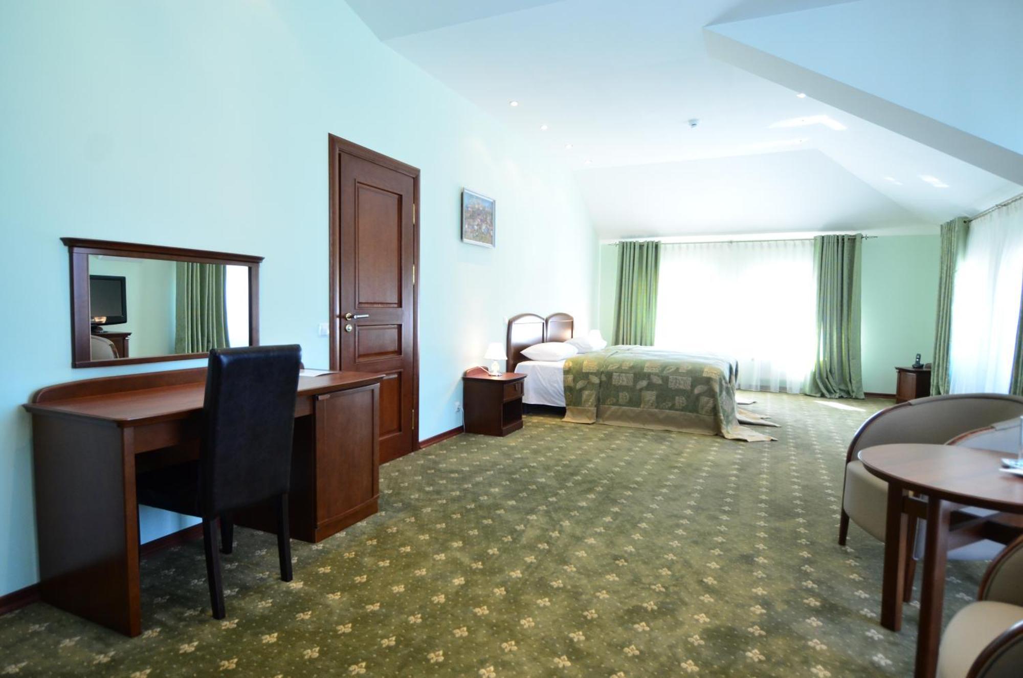 Platinum Hotel คีชีเนา ภายนอก รูปภาพ